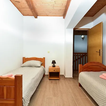 House Lucano 2424 * Cere