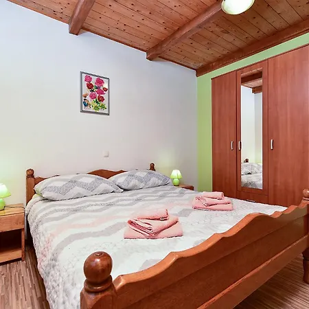 House Lucano 2424 * Cere