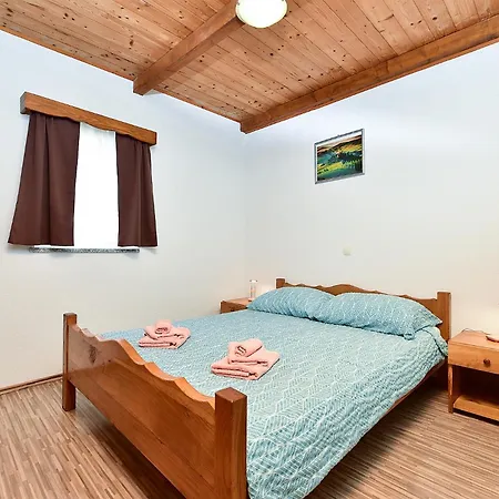 House Lucano 2424 Tatil Evi